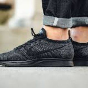 Nike Flyknit Racer Triple Black
